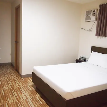 Emerald Suites Cdo Cagayan de Oro Exterior photo