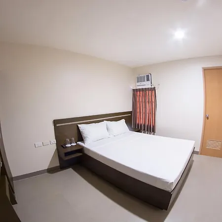 Emerald Suites Cdo Cagayan de Oro Room photo