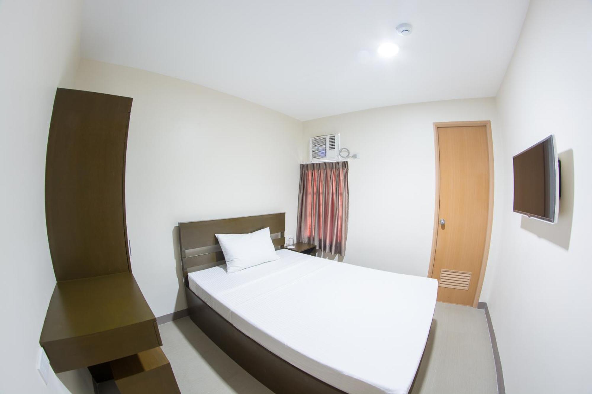 Emerald Cdo Hotel
